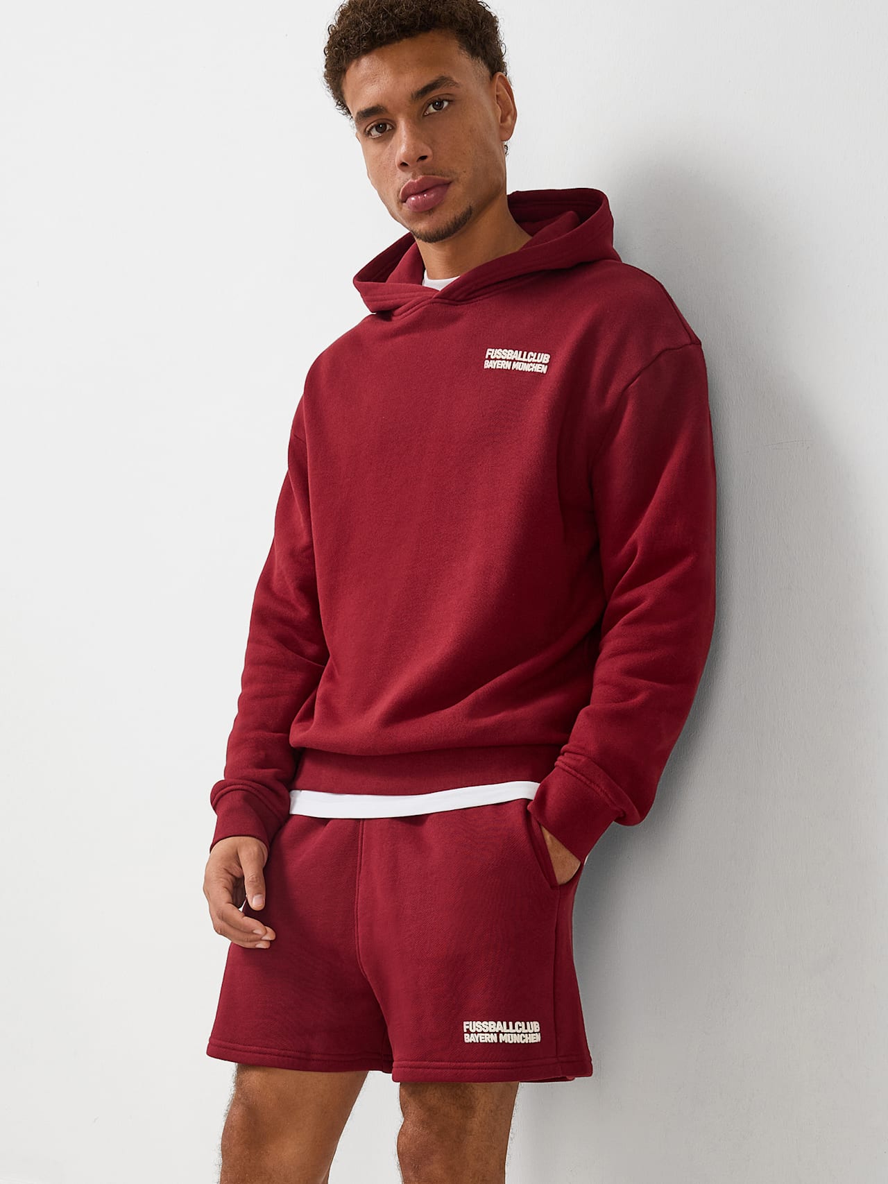 Sweatshort Premium Essentials detail 4