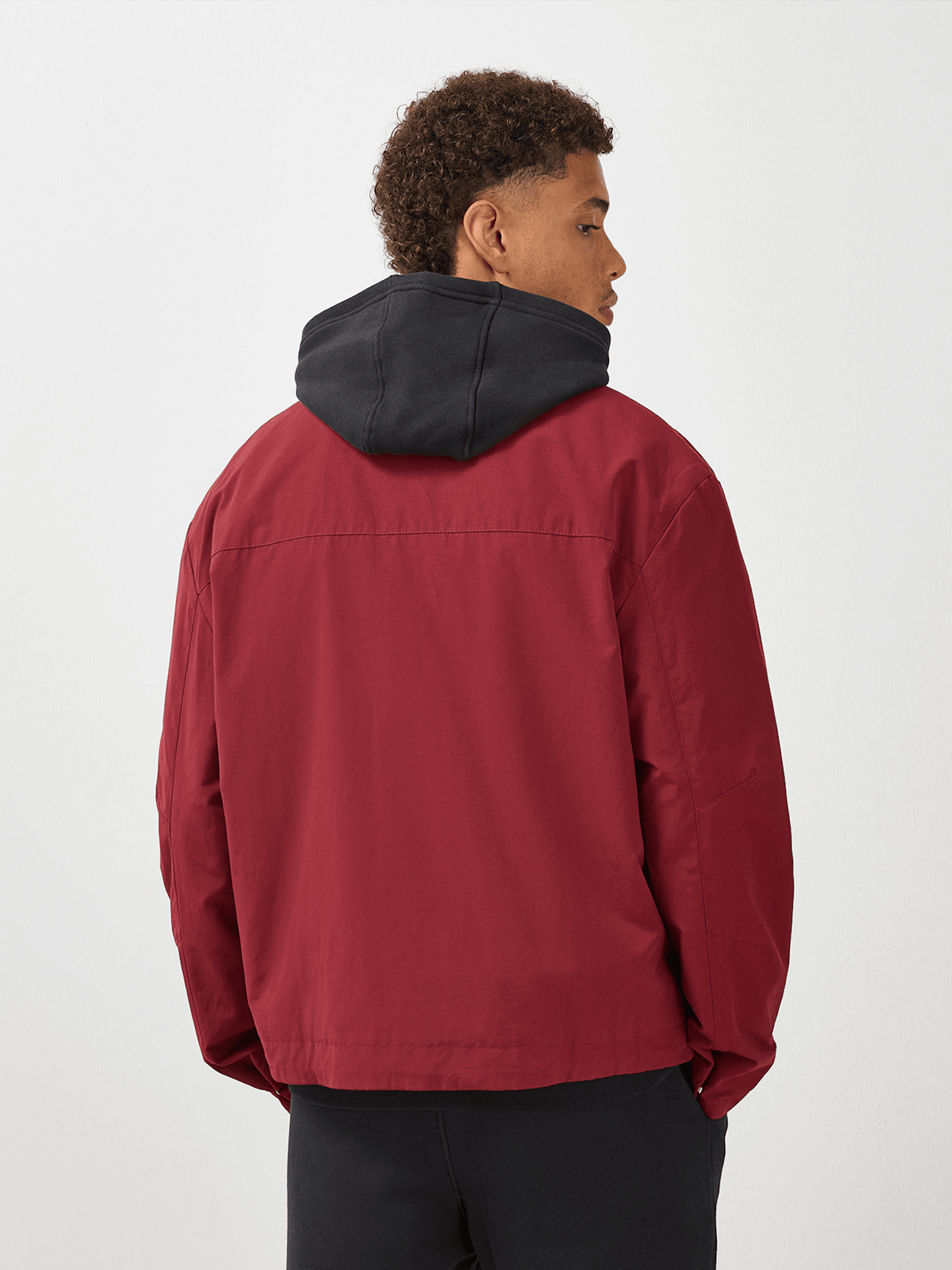 Windbreaker Premium Essentials detail 2