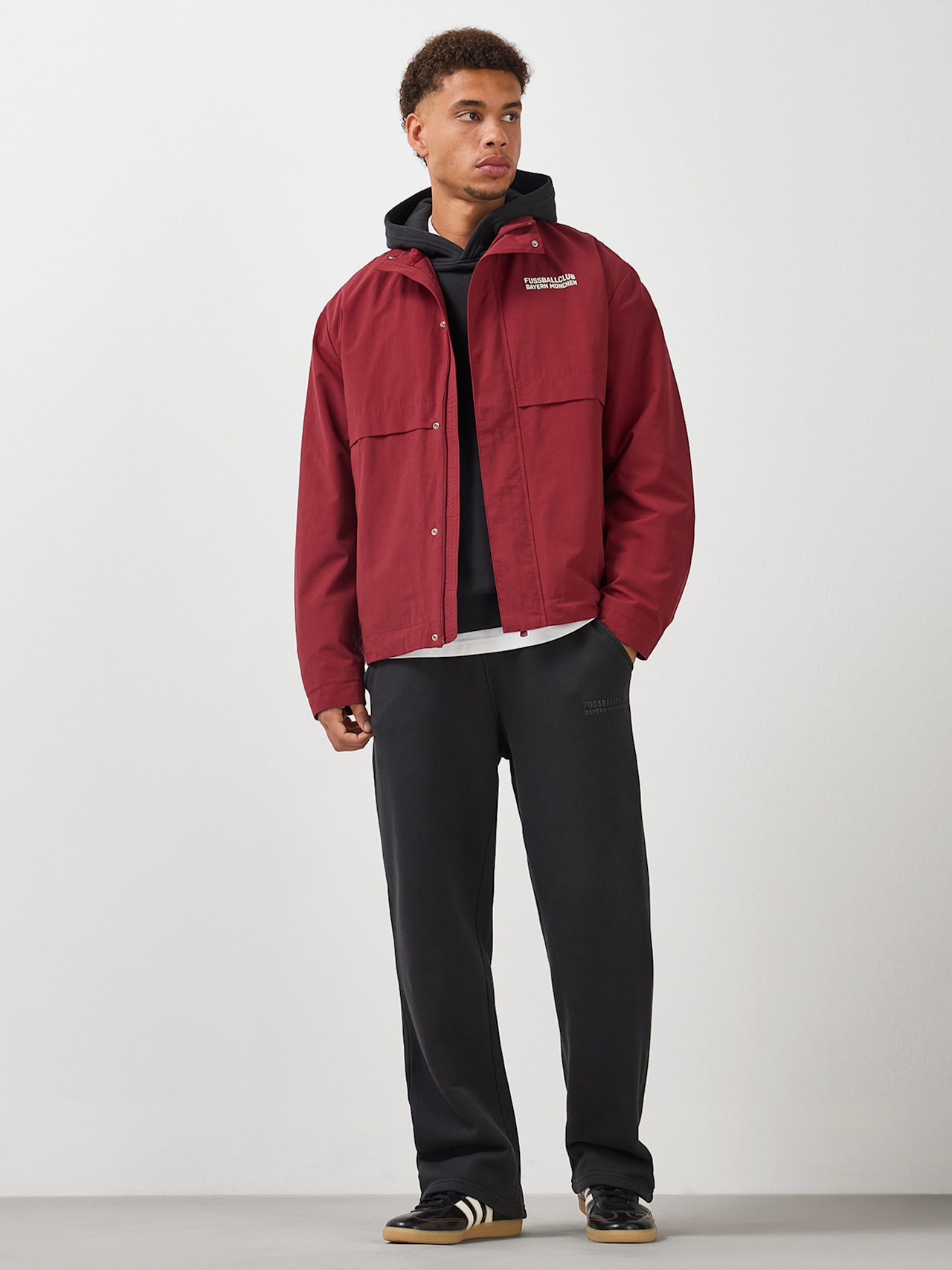 Windbreaker Premium Essentials detail 3