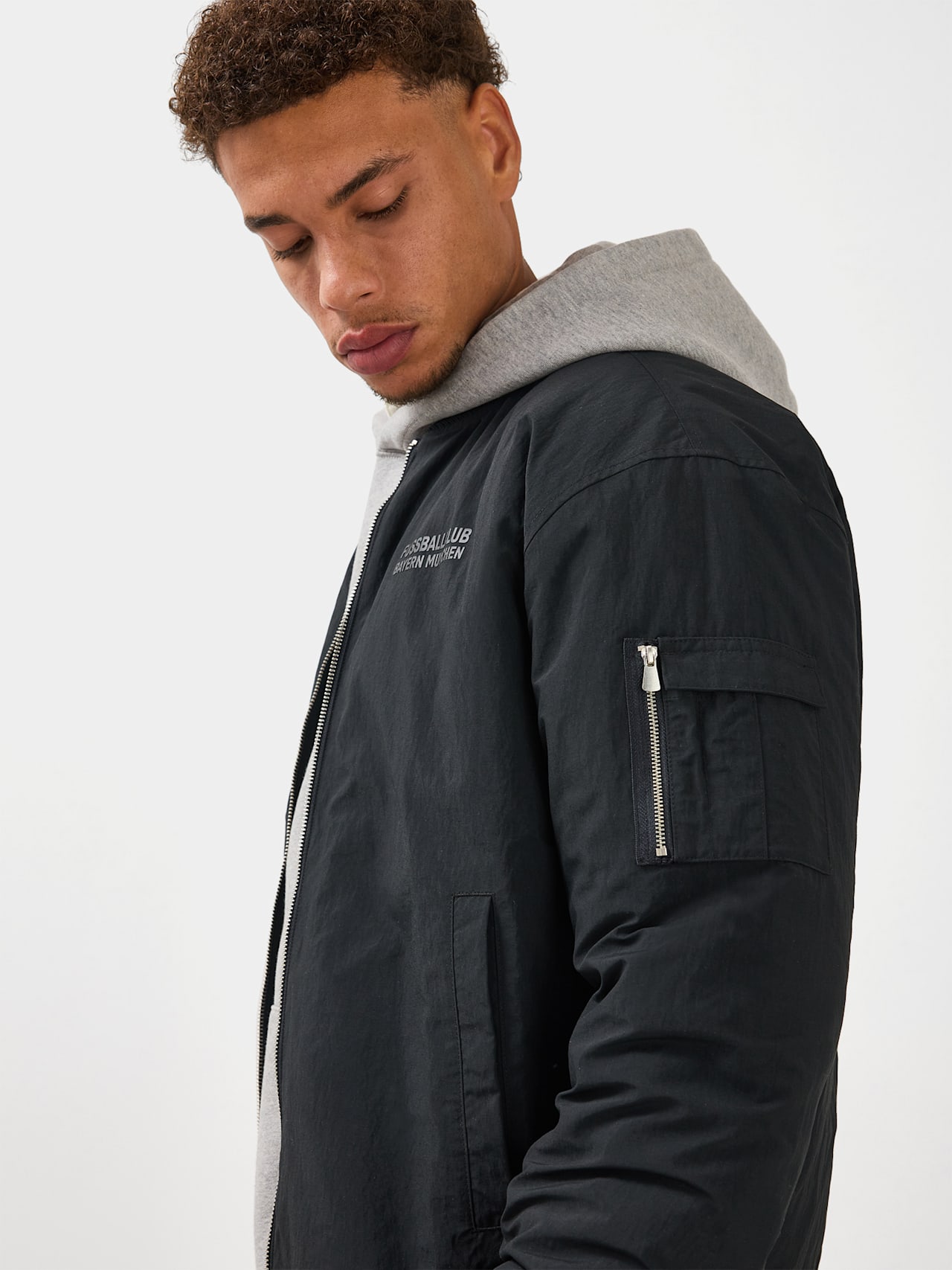 Bomber Jacket Premium Essentials detail 5
