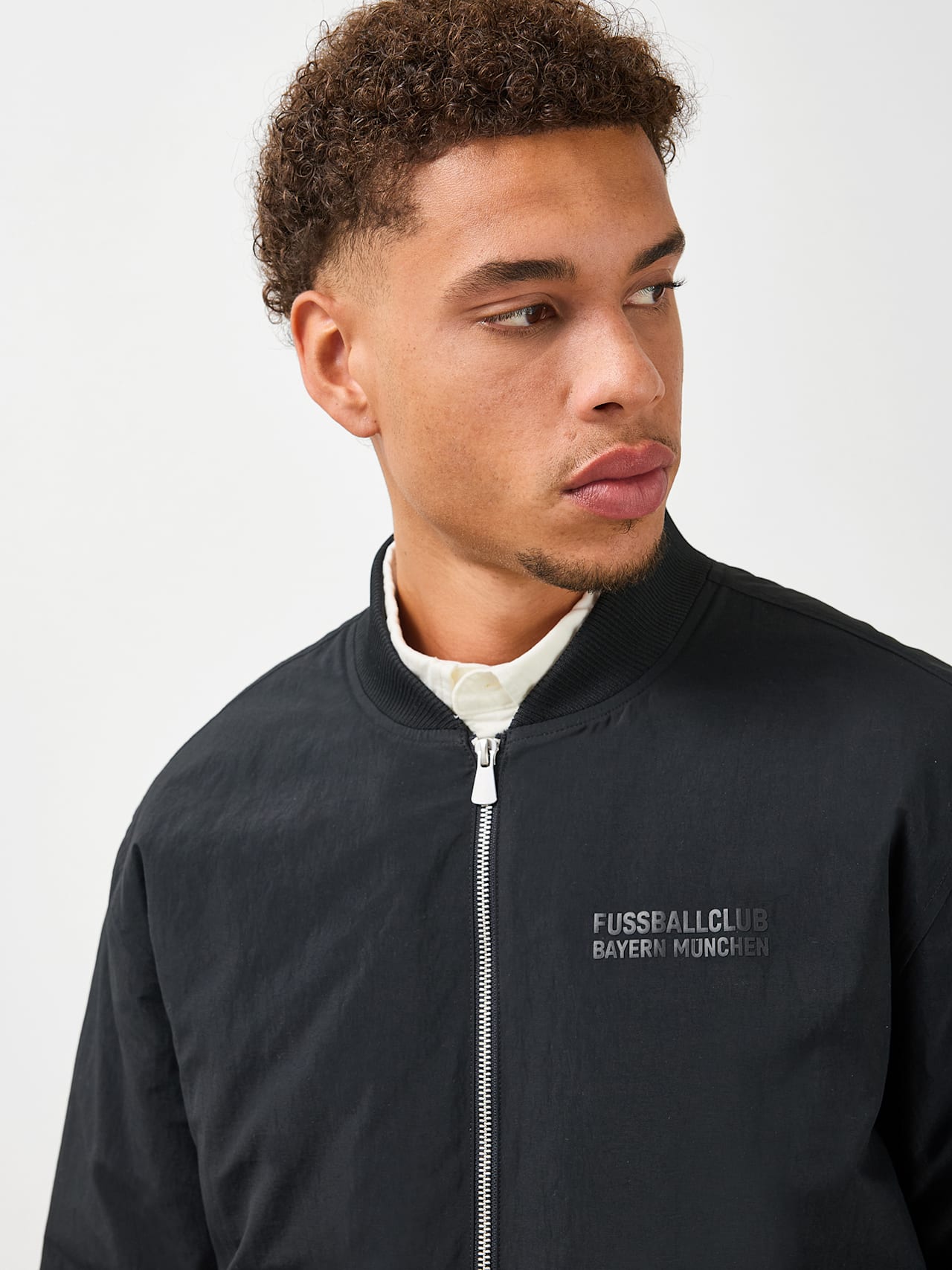 Bomber Jacket Premium Essentials detail 6