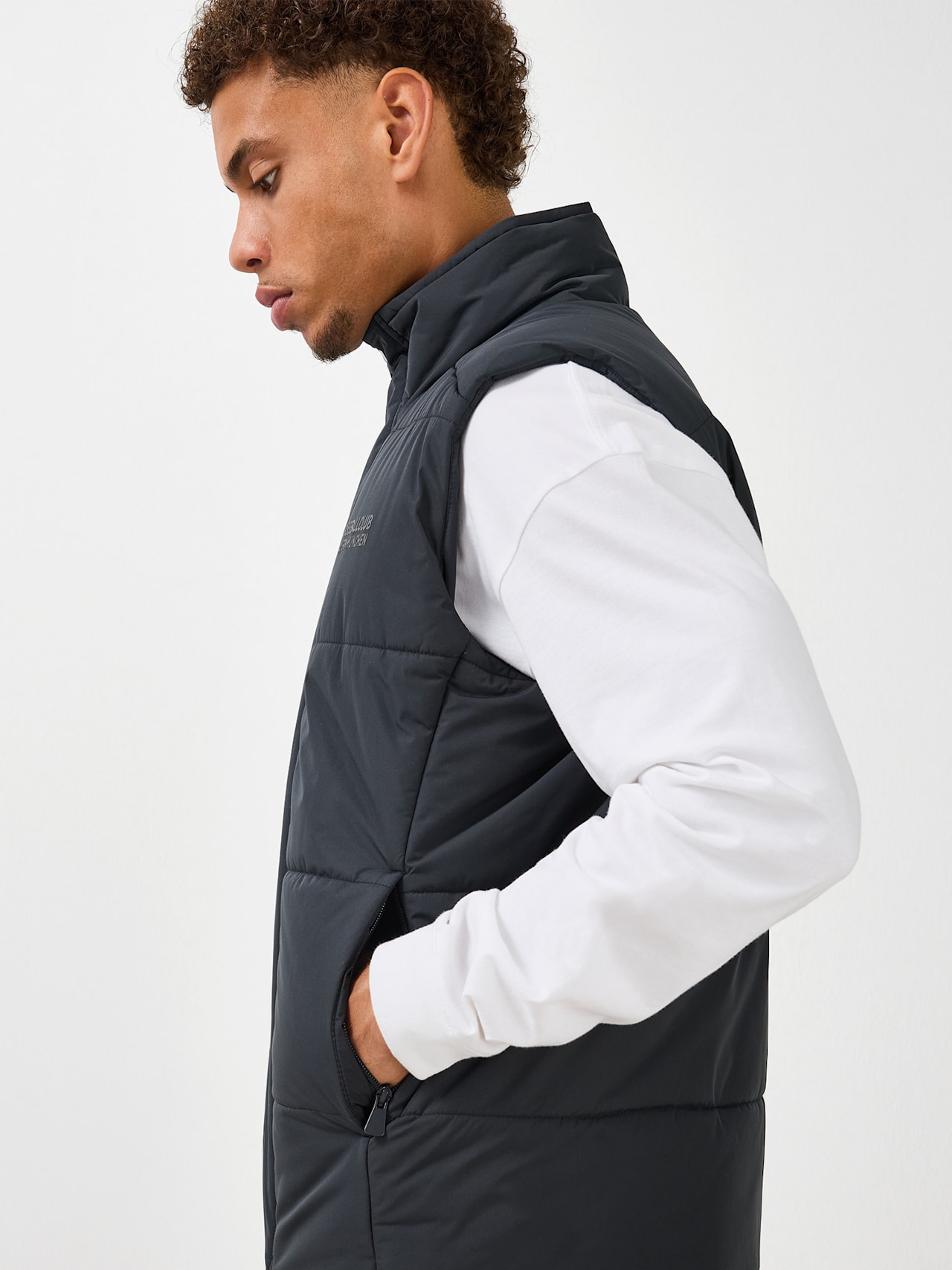Premium Essentials Quilted Vest detail 6
