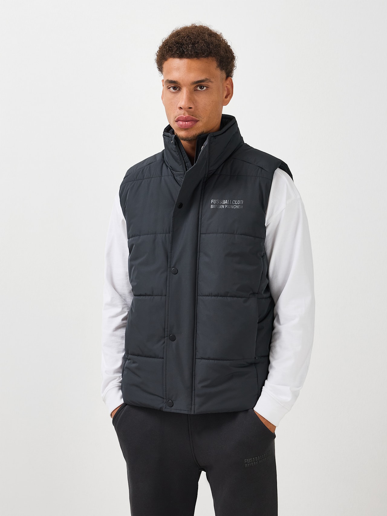 Premium Essentials Quilted Vest detail 7