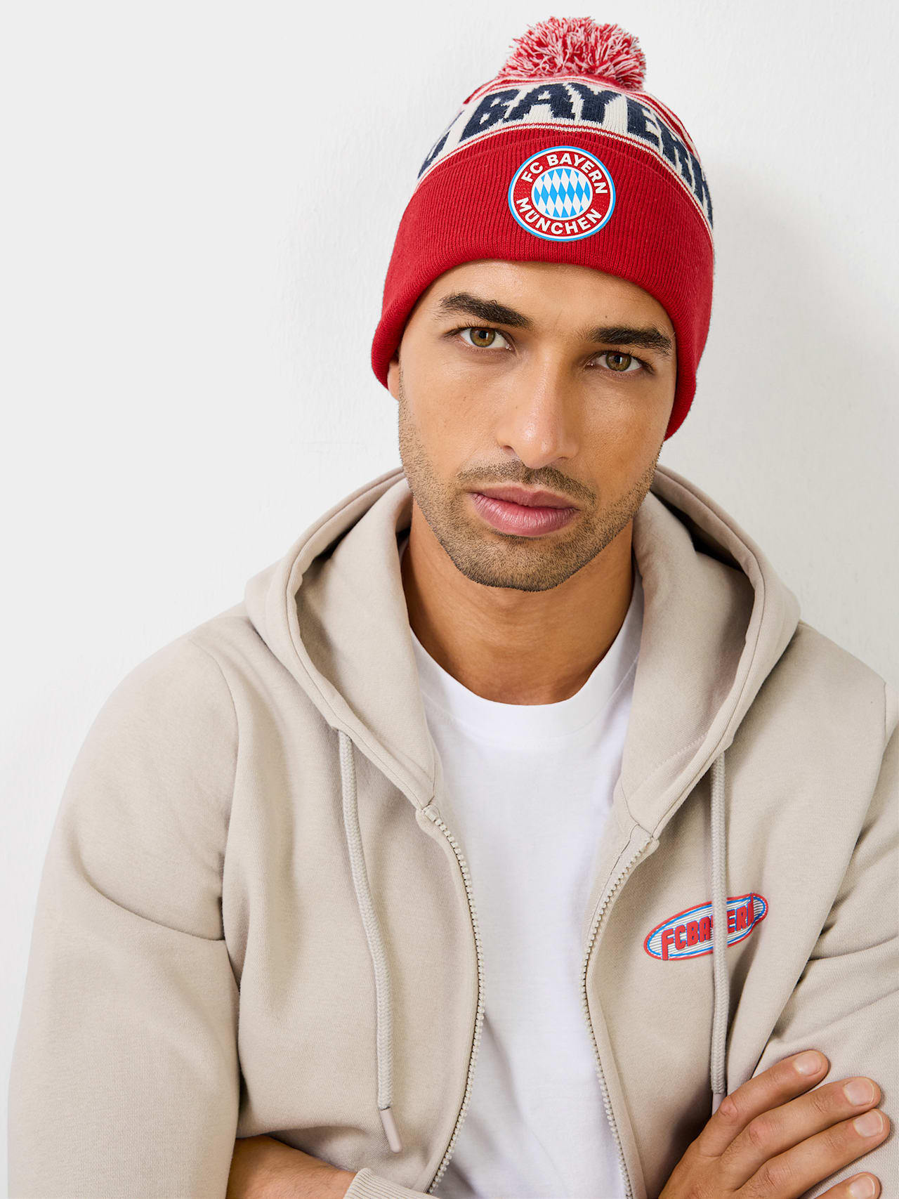 Bobble Hat Logo detail 3