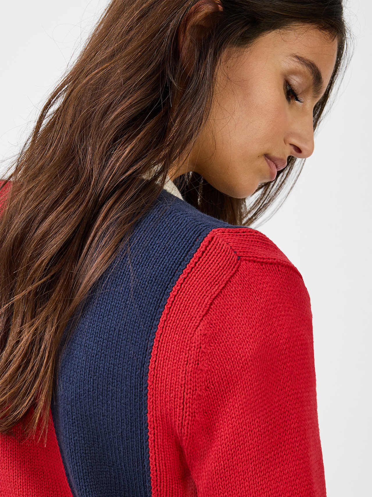 Knitted Sweater for Winter detail 6