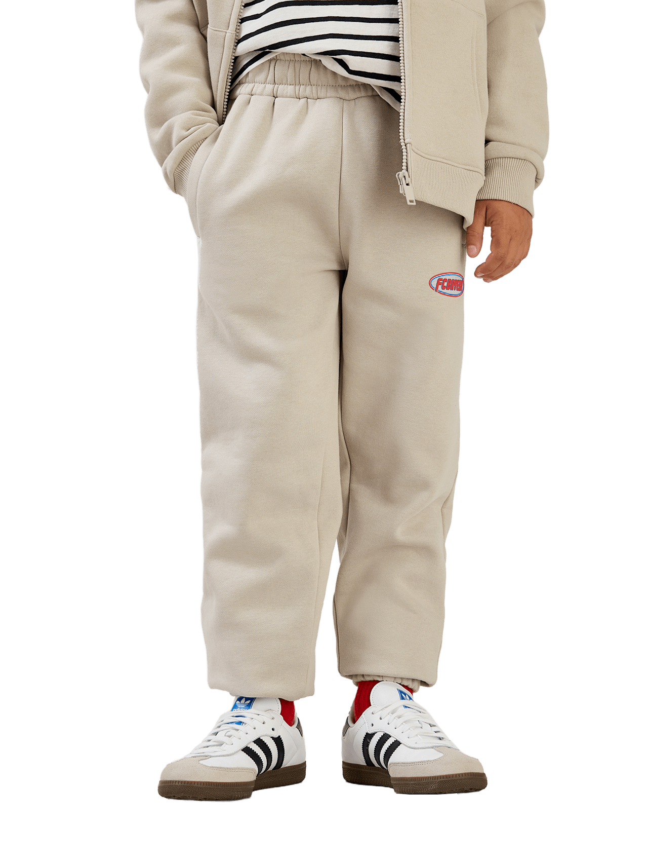 Sweatpant Season detail 1