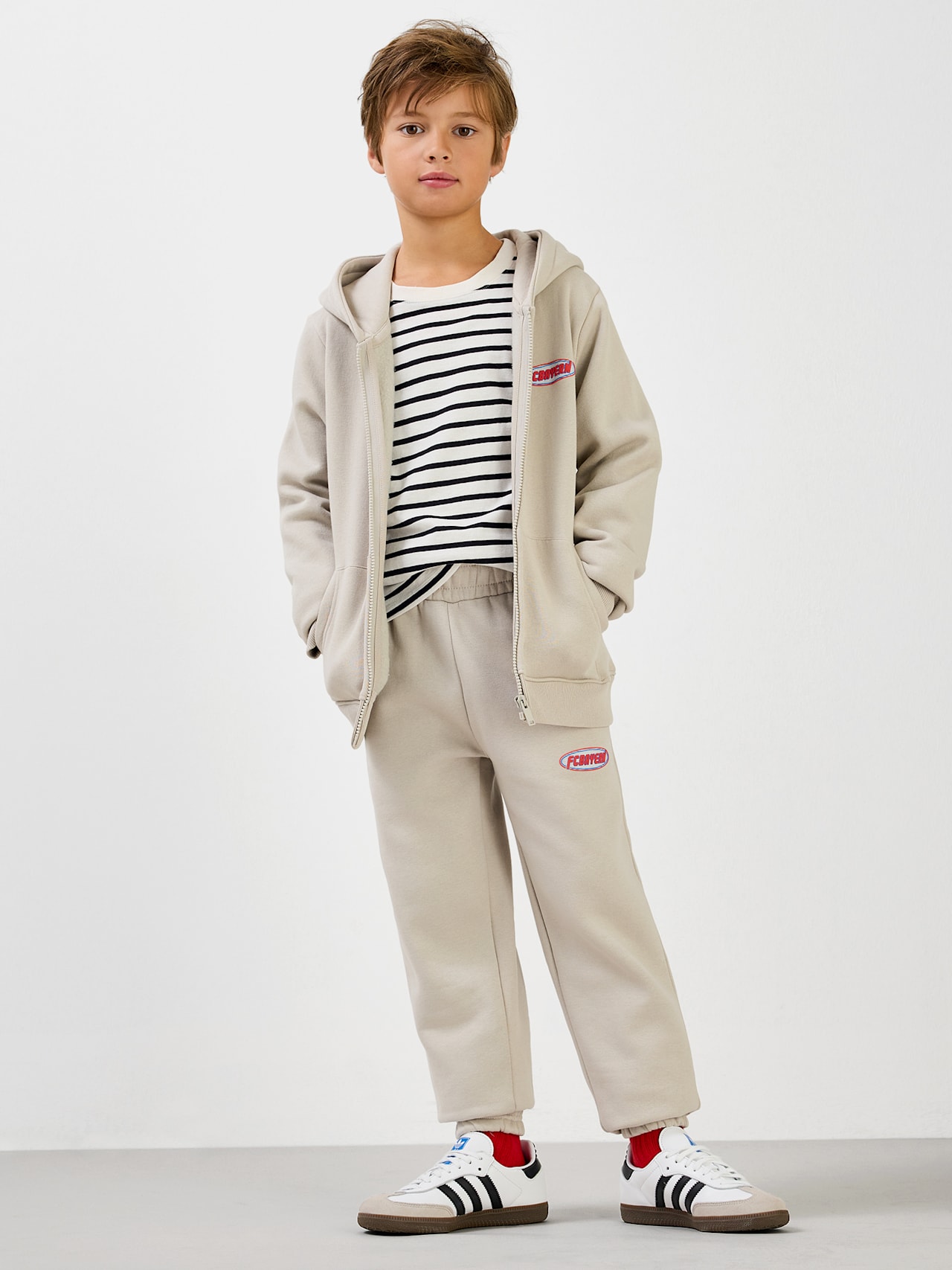 Sweatpant Season detail 3