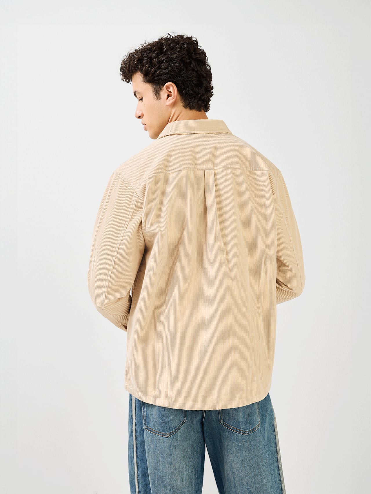 Corduroy shirt home detail 2