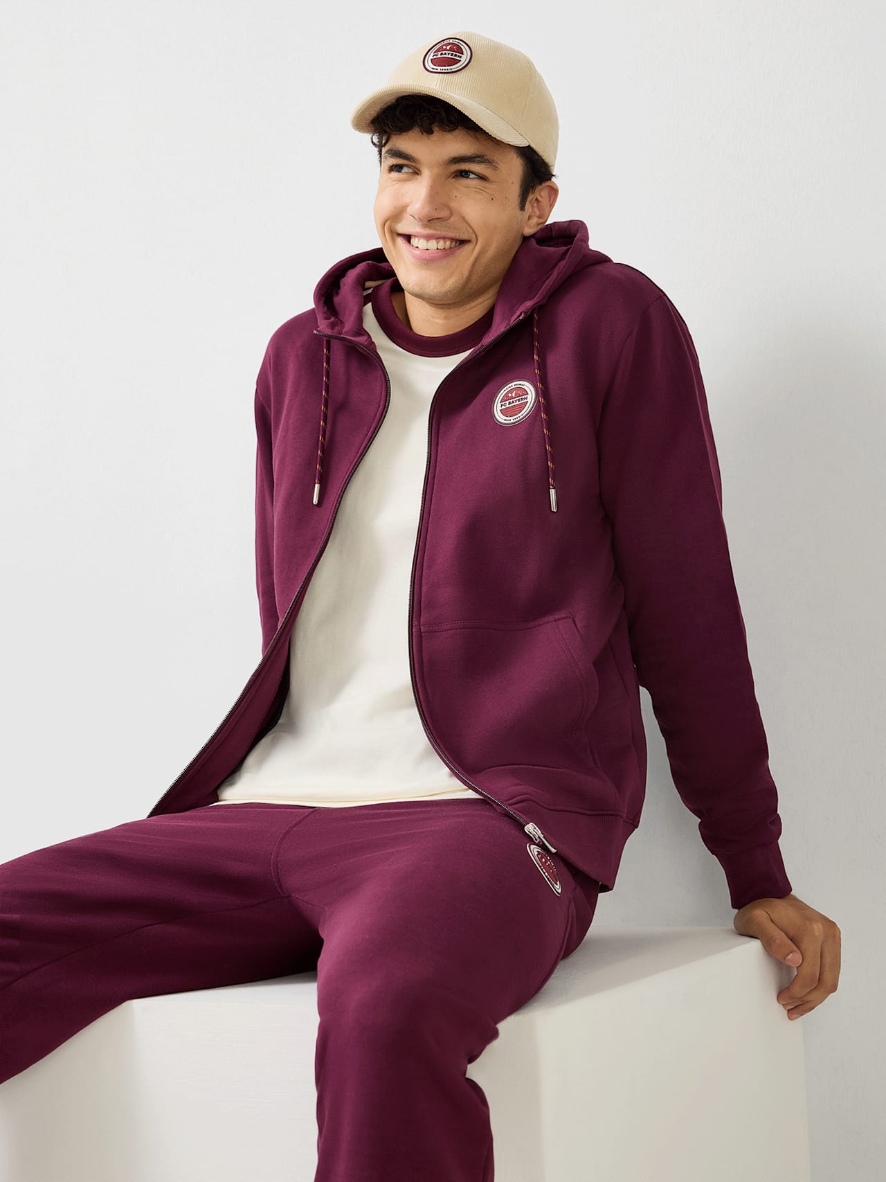 Sudadera con capucha con cremallera Inicio detail 4