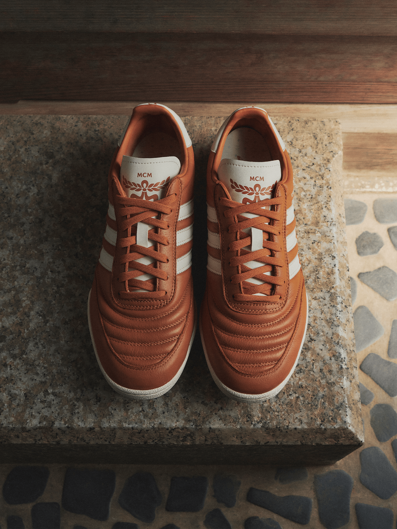Schuh MCM detail 8