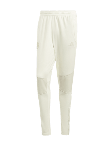 Adidas chino on sale pant amazon