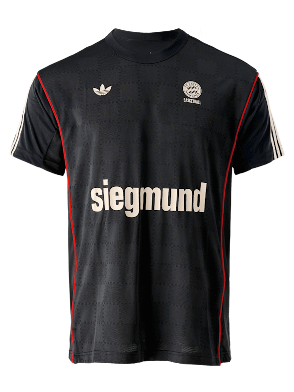 GRANDE WEMBLEY FINAL 2013  バイエルン Tシャツ GRANDE WEMBLEY FINAL 2013 バイエルン Tシャツ - メルカリ