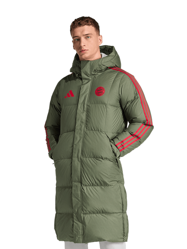 Unisex UCL Teamline Coat 1