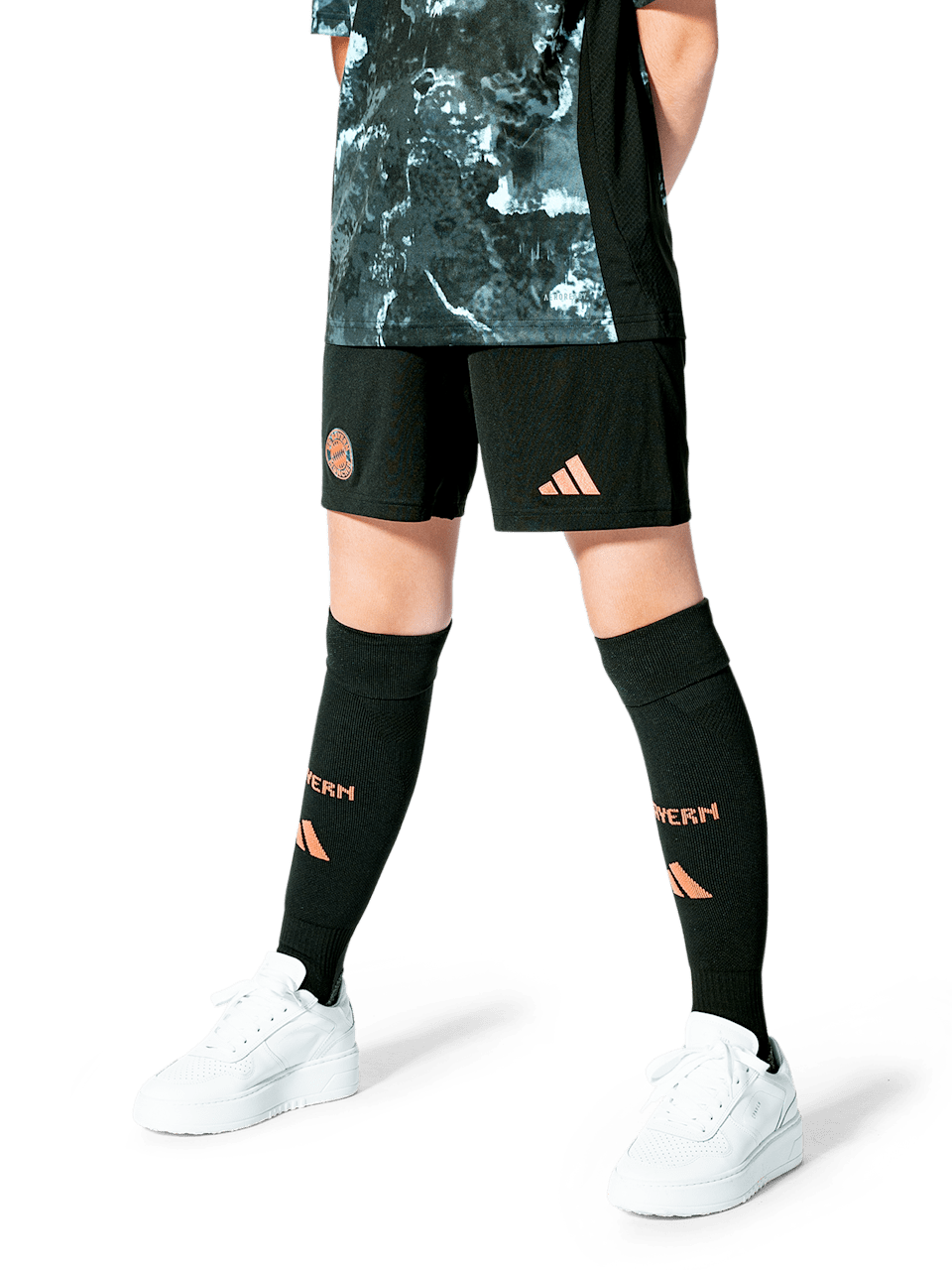Kinder Short Away 24-25 1