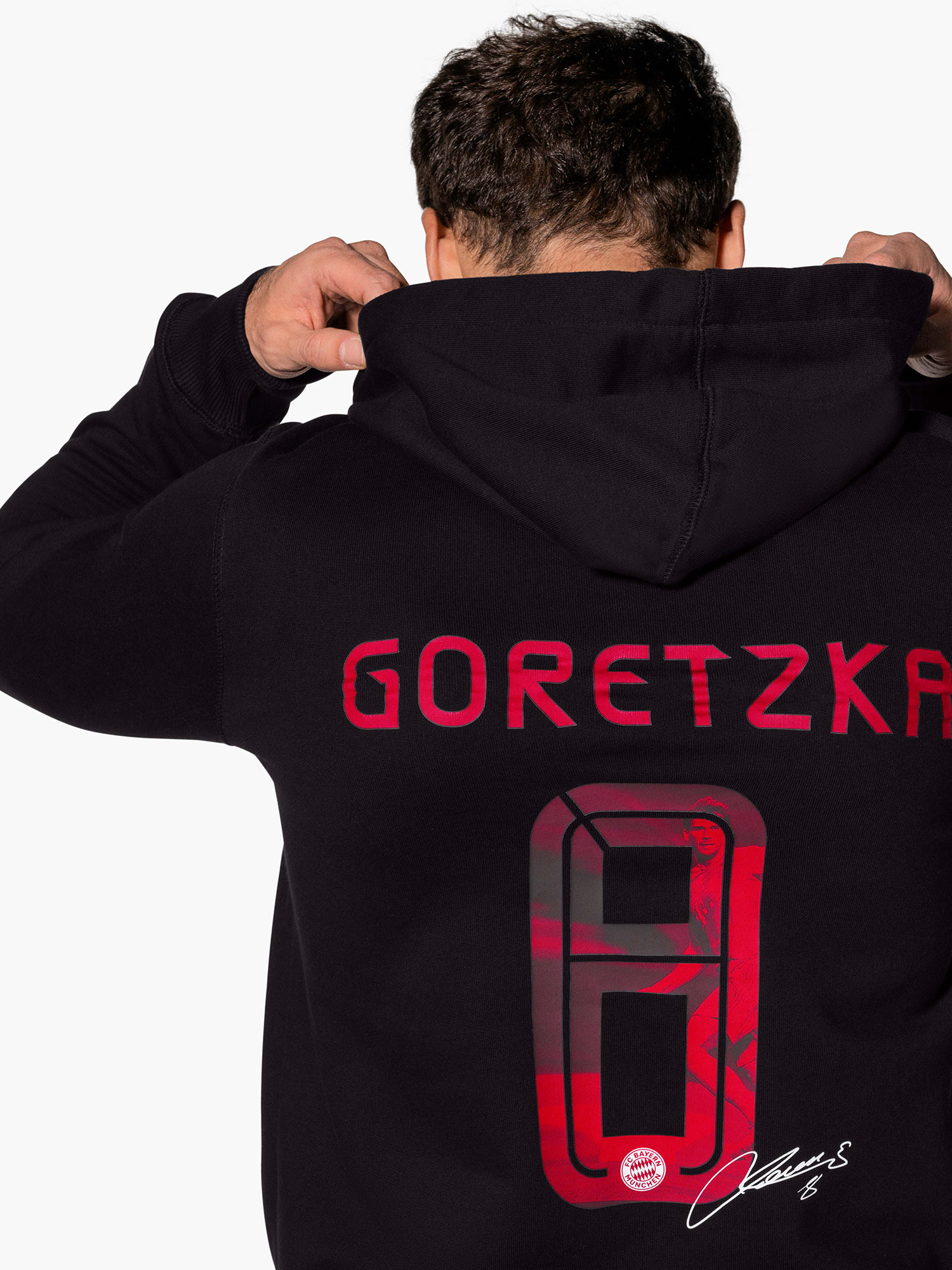Men Goretzka hoodie black | Official FC Bayern Munich Store