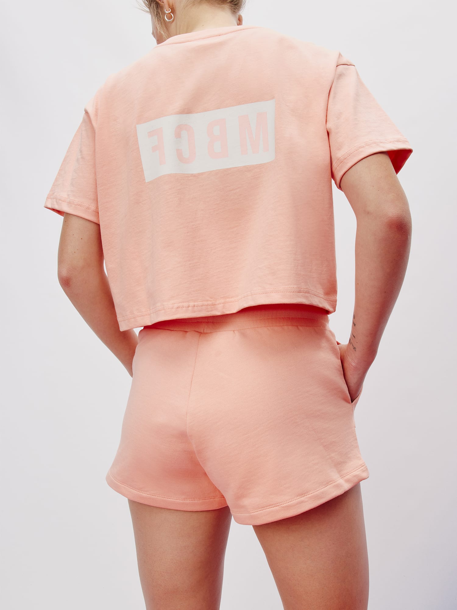 Women Sweat shorts FCBM pink | Official FC Bayern Munich Store