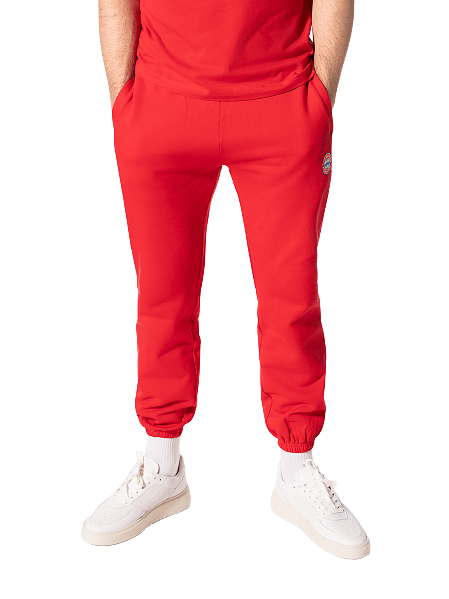 Herren Sweatpant Essential rot Offizieller FC Bayern Store
