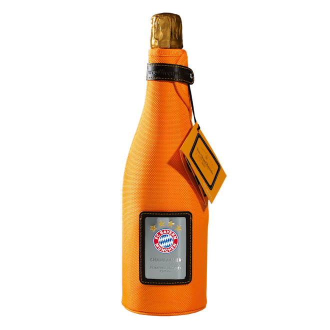 Veuve Clicquot champagne + Ice Jacket FCB Edition Veuve Clicquot champagne + Ice Jacket FCB Edition