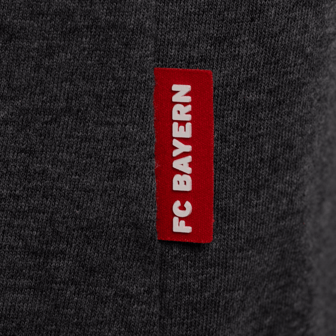 T-Shirt Logo T-Shirt Logo