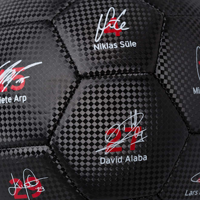Signature ball 2019/20 Signature ball 2019/20