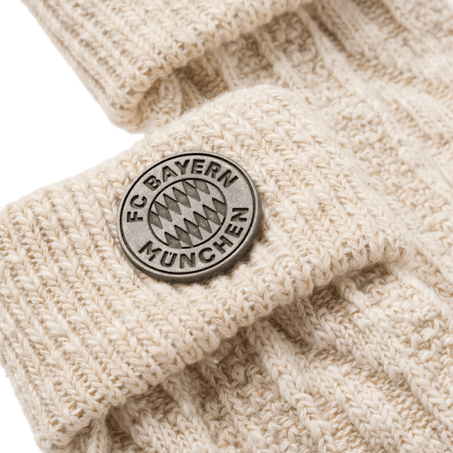 Bavarian Socks With Plait Pattern Bavarian Socks With Plait Pattern