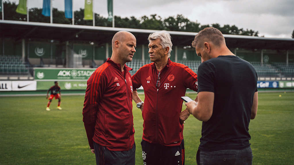 Trainerteam des FC Bayern World Squad Christopher Loch und Klaus Augenthaler