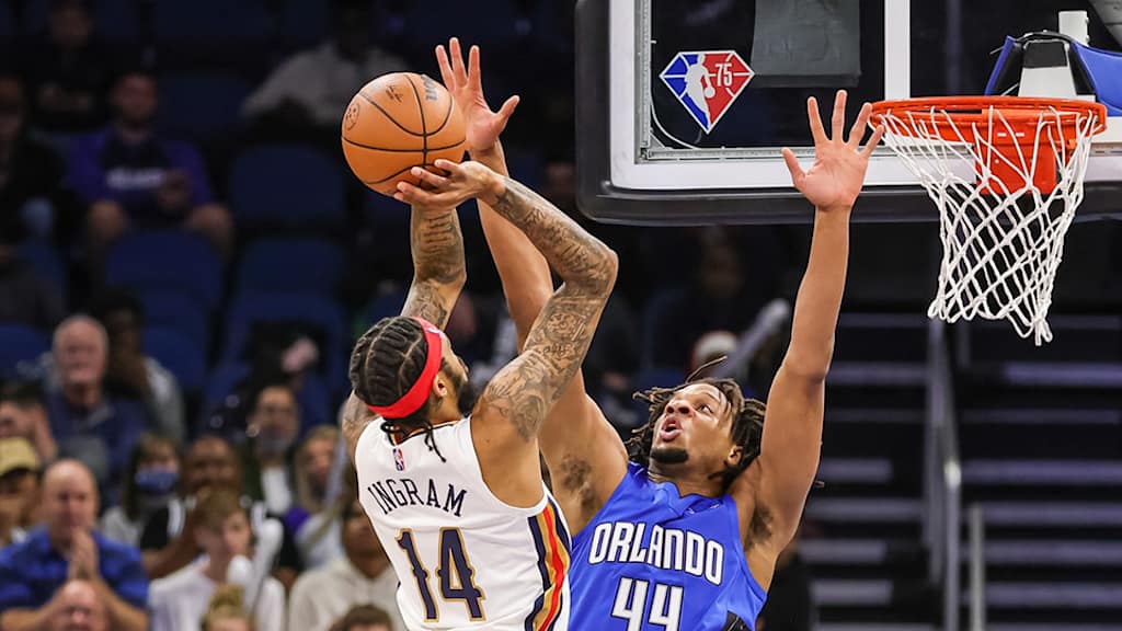 Der 25-jährige US-Amerikaner spielte 29 Mal in der NBA.