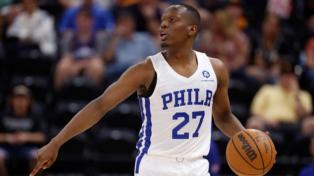 Winston most recently played in the NBA Summer League for the Philadelphia 76ers.