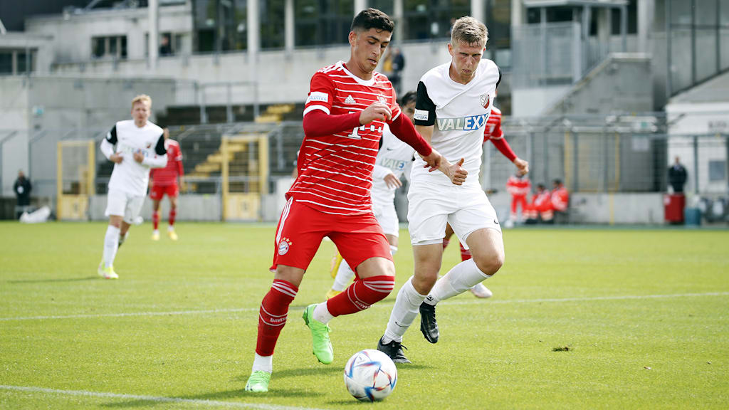 FC Bayern, Grant-Leon, Ranos