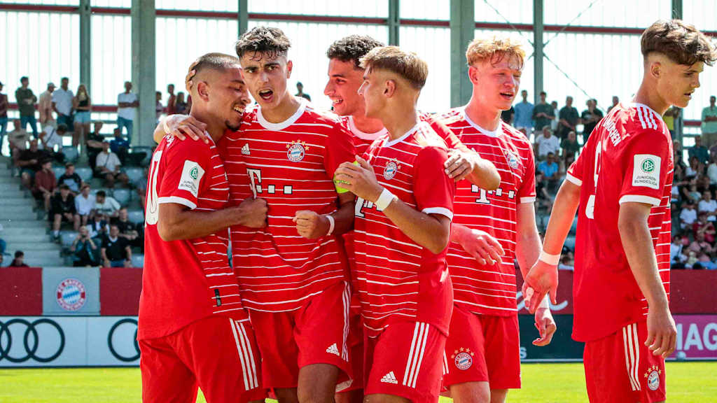 Die U19 des FC Bayern im Derby gegen den TSV 1860 München.
