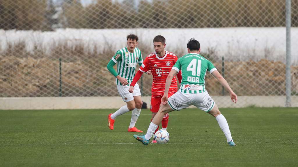 Leon Fust von den FC Bayern Amateuren.