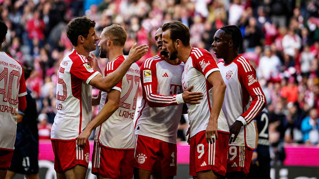 FC Bayern’s players celebrating their victory over VfL Bochum
