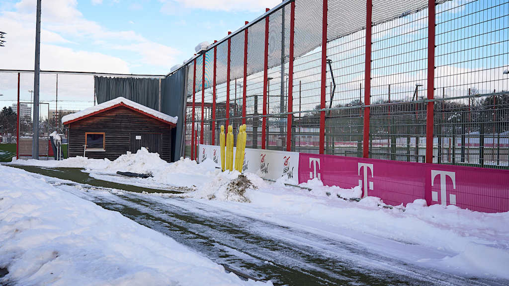 Snow at Säbener Straße