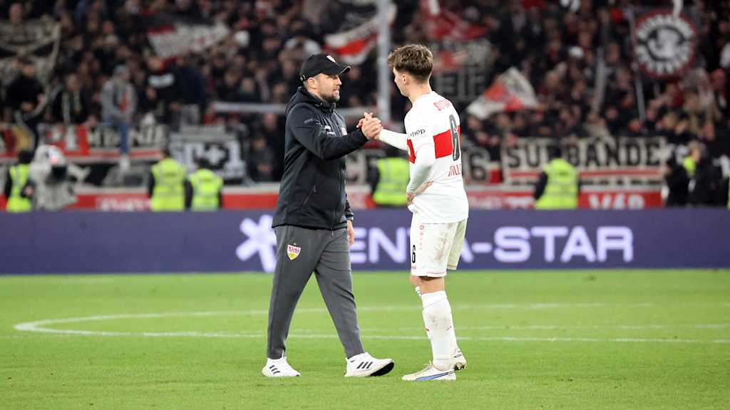 Sebastian Hoeneß Angelo Stiller FC Bayern