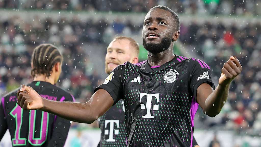 Spielszene aus dem Bundesliga-Duell VfL Wolfsburg gegen FC Bayern