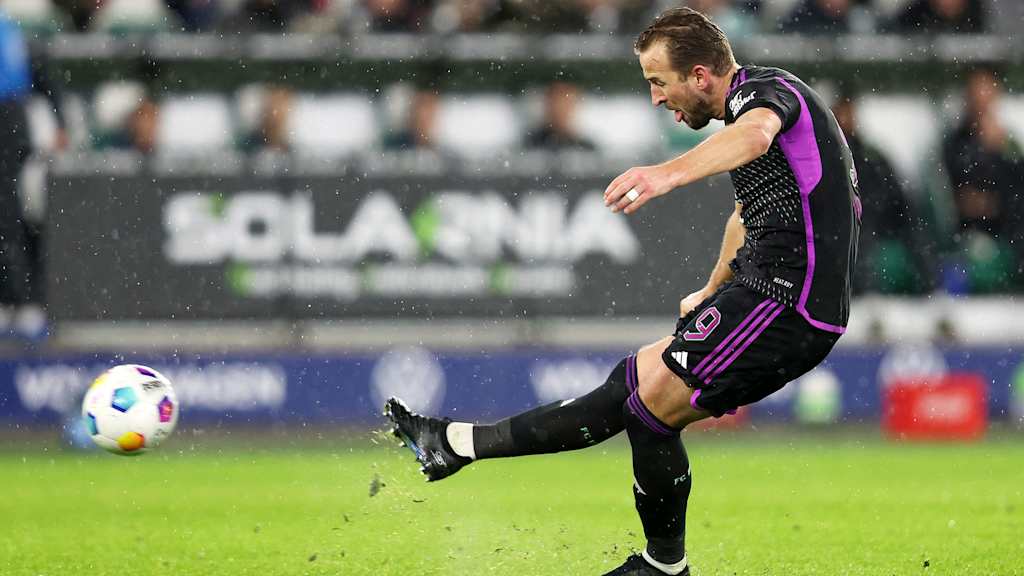 Spielszene aus dem Bundesliga-Duell VfL Wolfsburg gegen FC Bayern