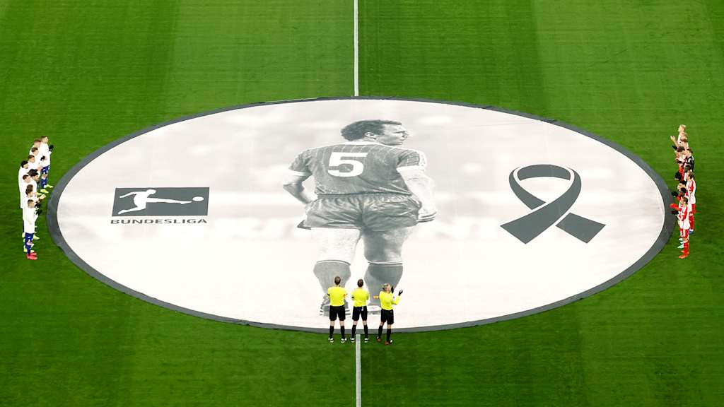 Beckenbauer banner in the centre circle before Bayern vs. Hoffenheim