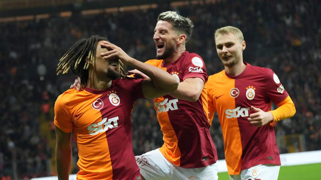 Sacha Boey, Galatasaray, goal celebration