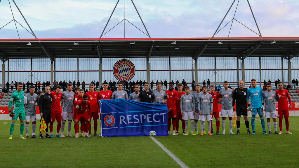 Bereits 2019/20 trafen die FCB-U19 und Piräus aufeinander.