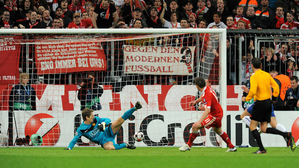 Bayern striker Ivica Olic got the better of Edwin van der Sar in a 2-1 win over Manchester United.