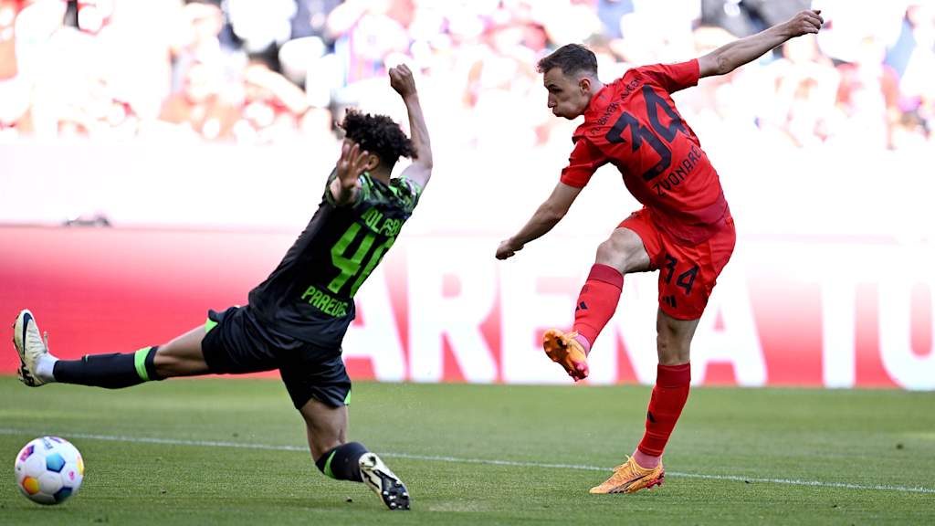 Spielszene aus dem Bundesliga-Duell FC Bayern gegen VfL Wolfsburg