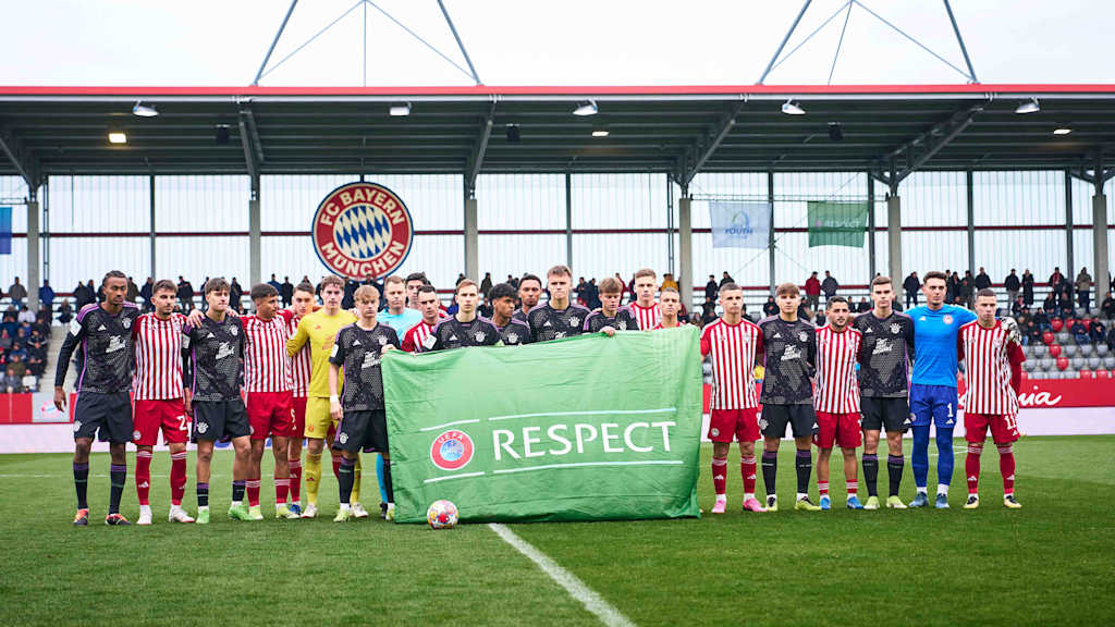FC Bayern U19 gegen Olympiakos Piräus