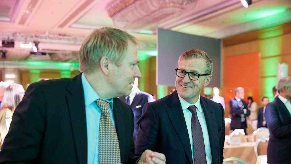Jan-Christian Dreesen, ECA-Vizepräsident, hier mit Aki Riihilati