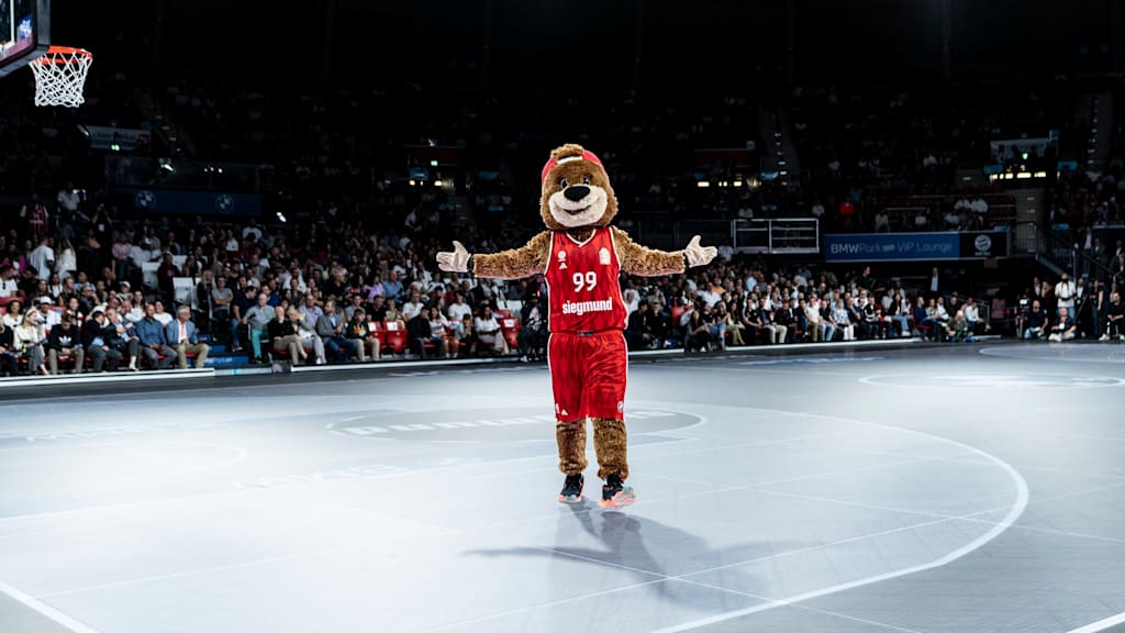 FCBB Maskottchen Ben im BMW Park