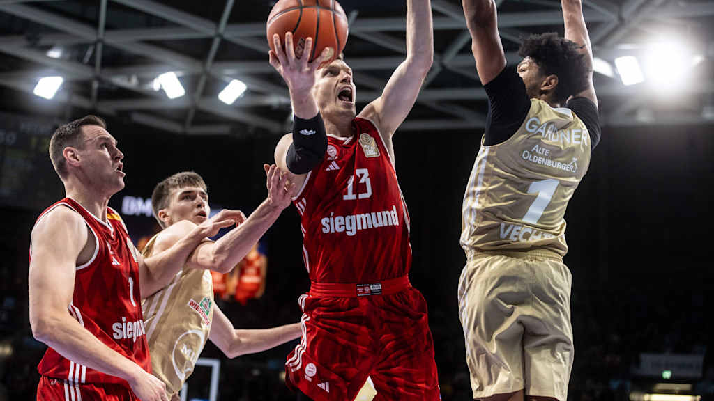 Die Bayern-Basketballer haben gegen Vechta ihre erste Heimniederlage kassiert.