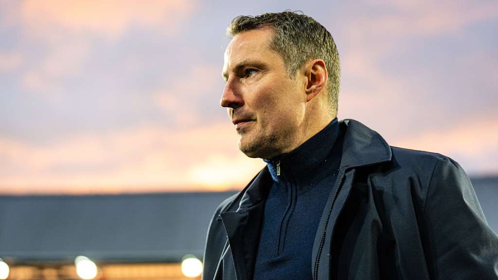 Brian Priske entrenador Feyenoord Rotterdam.