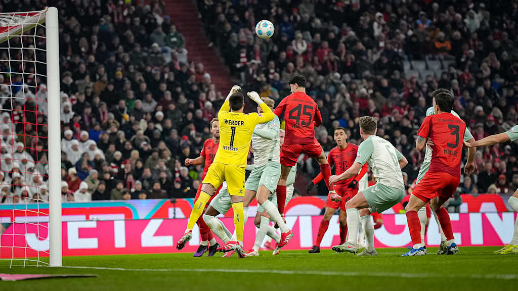 Aleksandar Pavlović in FC Bayern’s match against Werder Bremen