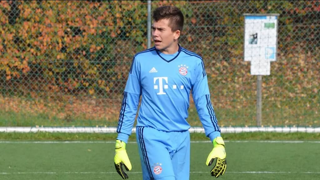 Manuel Kainz während eines Jugendspiels für den FC Bayern.