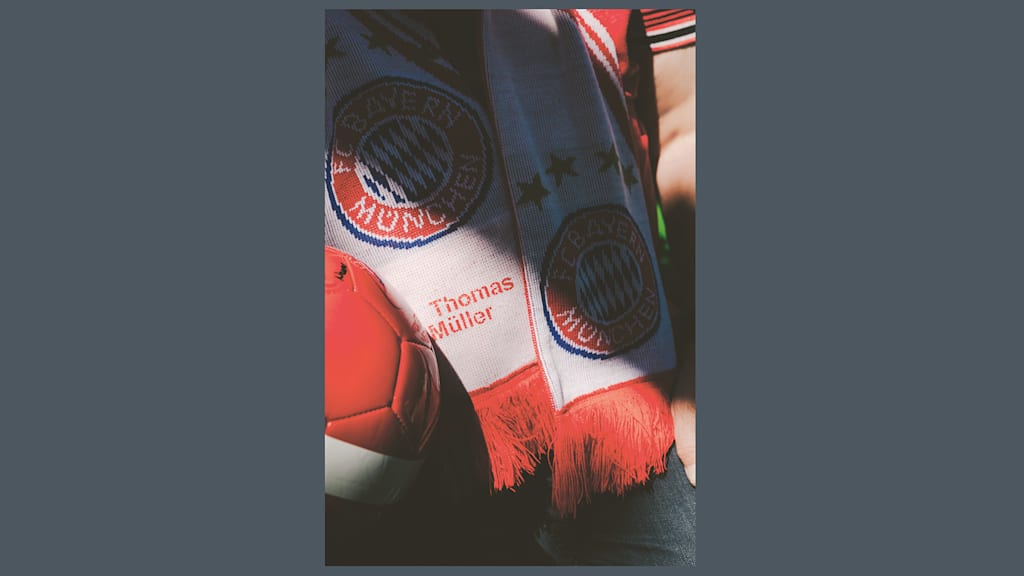 La bufanda del socio del FC Bayern Thomas Müller