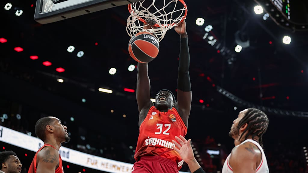 Wenyen Gabriel Dunk